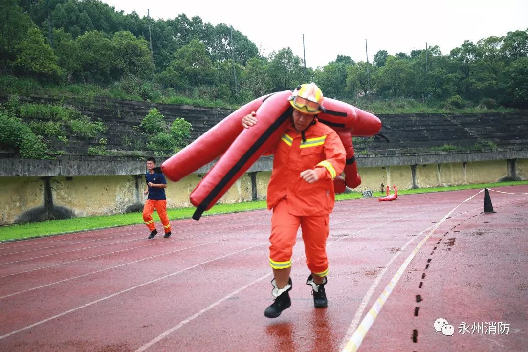摩托车赛巡回赛，燕赵玄武队与渝州闪电队强势反弹，体能对抗拉满！防线高度稳定的简单介绍