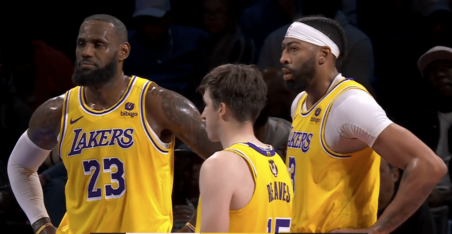 蜂鸟电竞- 浓眉女侠amyins微博被和谐的照片 