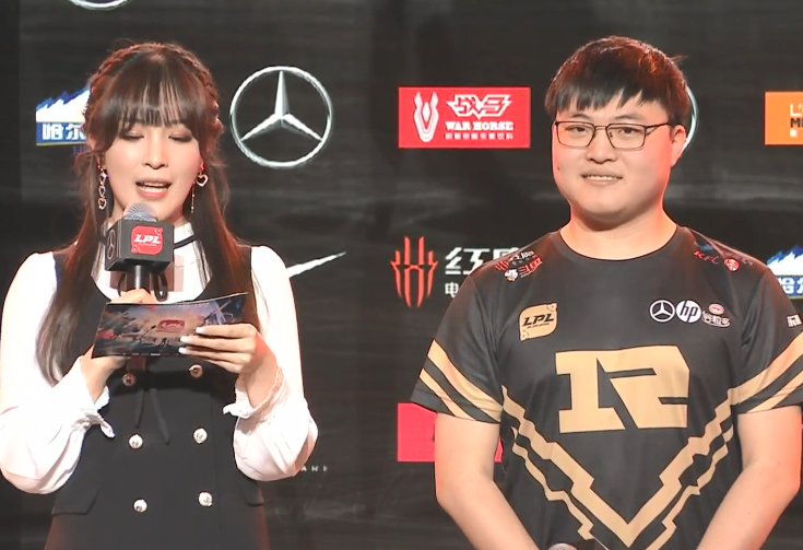 包含JackeyLove回归赛场，败北首场状态亮眼，MAD观众沸腾！的词条